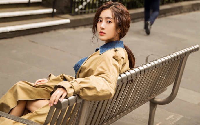 中国人民银行定于7月25日发行大运河金银纪念币一套